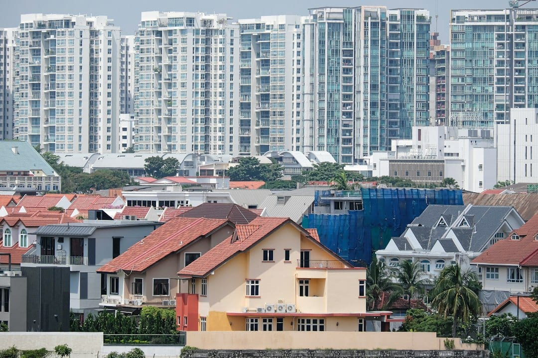 Singapore cluster house with shared facilities